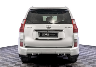 Подержанный автомобиль Lexus GX 2012 года (6 фото)