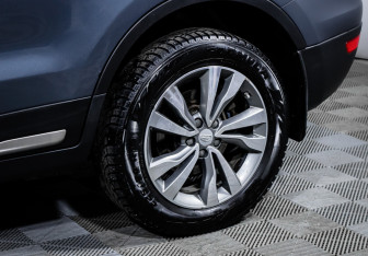 Подержанный автомобиль Geely Atlas 2019 года (15 фото)