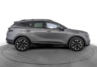 Подержанный автомобиль Kia Sportage 2023 года (4 фото)