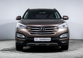 Подержанный автомобиль Hyundai Santa Fe 2015 года (2 фото)