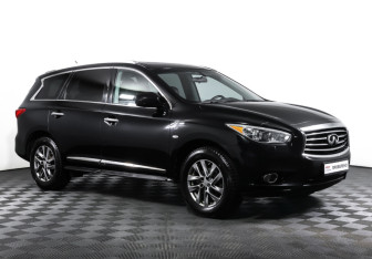 Подержанный автомобиль Infiniti QX60 2014 года (3 фото)