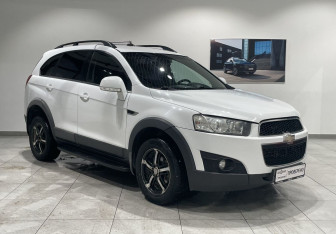 Подержанный автомобиль Chevrolet Captiva 2012 года (3 фото)