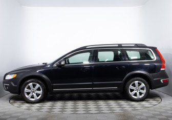 Подержанный автомобиль Volvo XC70 2014 года (8 фото)