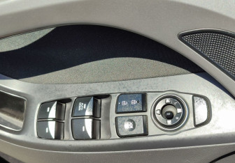 Подержанный автомобиль Hyundai Elantra Sedan 2015 года (15 фото)