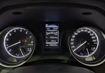Подержанный автомобиль Toyota Camry Sedan 2021 года (16 фото)