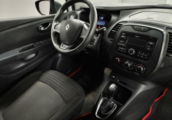 Подержанный автомобиль Renault Kaptur 2018 года (11 фото)