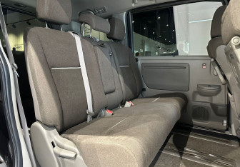 Подержанный автомобиль Honda Stepwgn 2017 года (16 фото)