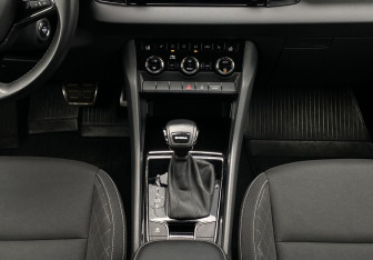 Подержанный автомобиль Skoda Karoq 2022 года (14 фото)