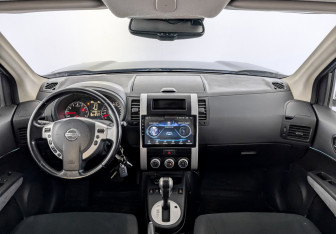 Подержанный автомобиль Nissan X-Trail 2013 года (14 фото)