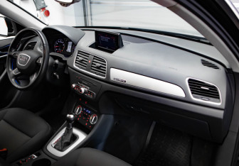 Подержанный автомобиль Audi Q3 2013 года (25 фото)