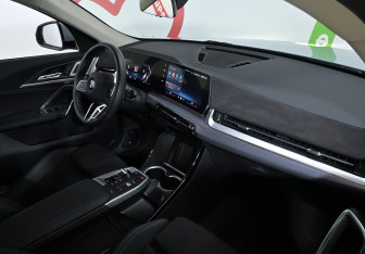 Подержанный автомобиль BMW X2 2024 года (9 фото)