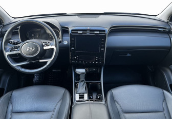 Подержанный автомобиль Hyundai Tucson 2023 года (12 фото)