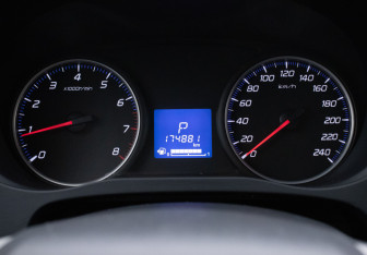 Подержанный автомобиль Mitsubishi Outlander 2014 года (12 фото)