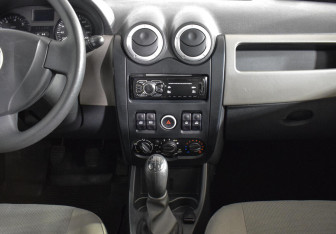 Подержанный автомобиль LADA (ВАЗ) Largus Wagon 2016 года (6 фото)