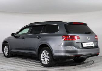 Подержанный автомобиль Volkswagen Passat Wagon 2016 года (4 фото)