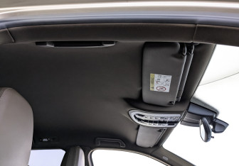 Подержанный автомобиль Porsche Cayenne 2014 года (23 фото)