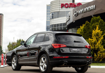 Подержанный автомобиль Audi Q5 2012 года (5 фото)