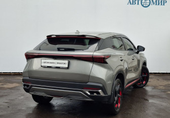 Подержанный автомобиль Omoda C5 2023 года (5 фото)