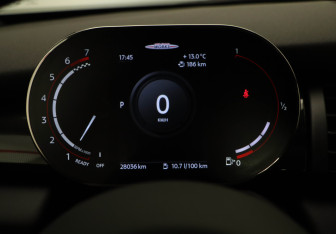 Подержанный автомобиль MINI Hatch 2021 года (19 фото)