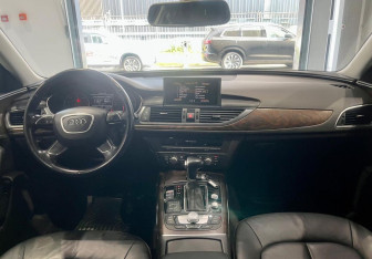 Подержанный автомобиль Audi A6 Sedan 2013 года (11 фото)