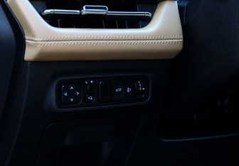 Подержанный автомобиль Changan UNI-K 2023 года (23 фото)