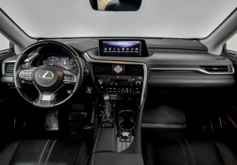 Подержанный автомобиль Lexus RX 2019 года (14 фото)
