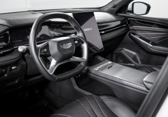 Подержанный автомобиль Geely Preface 2024 года (14 фото)