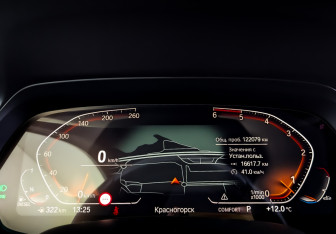 Подержанный автомобиль BMW X6 2020 года (13 фото)