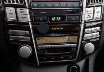 Подержанный автомобиль Lexus RX 2005 года (18 фото)