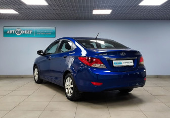 Подержанный автомобиль Hyundai Solaris Sedan 2011 года (7 фото)