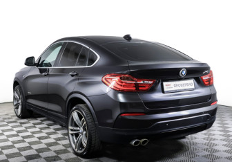 Подержанный автомобиль BMW X4 2015 года (7 фото)