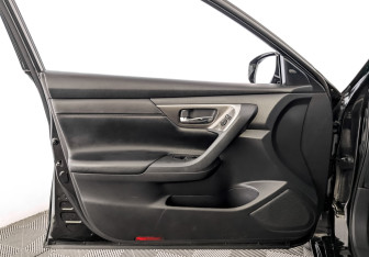 Подержанный автомобиль Nissan Teana 2014 года (19 фото)