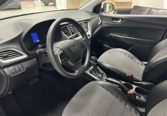 Подержанный автомобиль Hyundai Solaris Sedan 2021 года (9 фото)