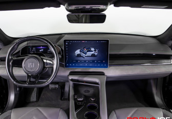 Подержанный автомобиль Zeekr 001 2023 года (11 фото)