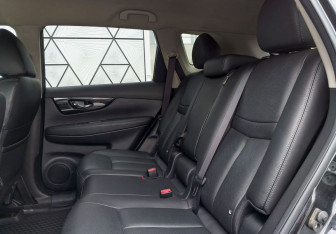 Подержанный автомобиль Nissan X-Trail 2020 года (25 фото)