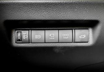 Подержанный автомобиль Toyota RAV4 2024 года (27 фото)