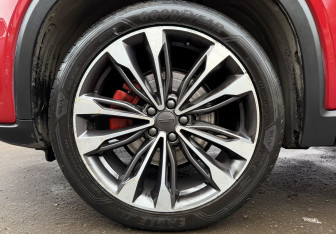 Подержанный автомобиль Geely Tugella 2022 года (9 фото)