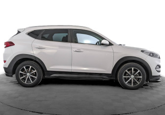 Подержанный автомобиль Hyundai Tucson 2018 года (4 фото)