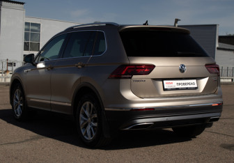 Подержанный автомобиль Volkswagen Tiguan 2017 года (7 фото)