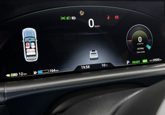 Подержанный автомобиль Voyah Free 2023 года (21 фото)