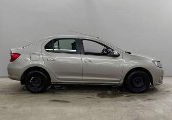 Подержанный автомобиль Renault Logan Sedan 2015 года (4 фото)