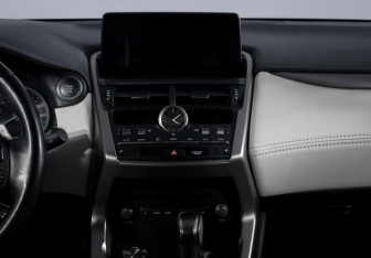 Подержанный автомобиль Lexus NX 2021 года (13 фото)