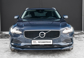 Подержанный автомобиль Volvo V90 2020 года (2 фото)