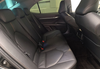 Подержанный автомобиль Toyota Camry Sedan 2022 года (9 фото)