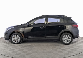 Подержанный автомобиль Kia Rio Hatchback 2020 года (8 фото)