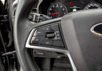 Подержанный автомобиль Москвич 3 2023 года (27 фото)