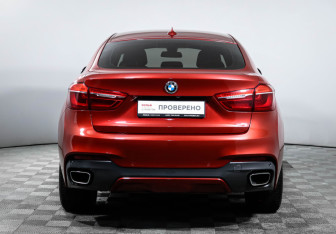 Подержанный автомобиль BMW X6 2018 года (6 фото)
