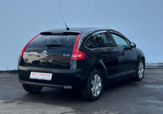 Подержанный автомобиль Citroen C4 Hatchback 2008 года (5 фото)