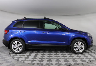 Подержанный автомобиль Skoda Karoq 2020 года (4 фото)