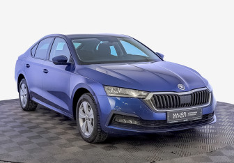 Подержанный автомобиль Skoda Octavia Liftback 2020 года (3 фото)